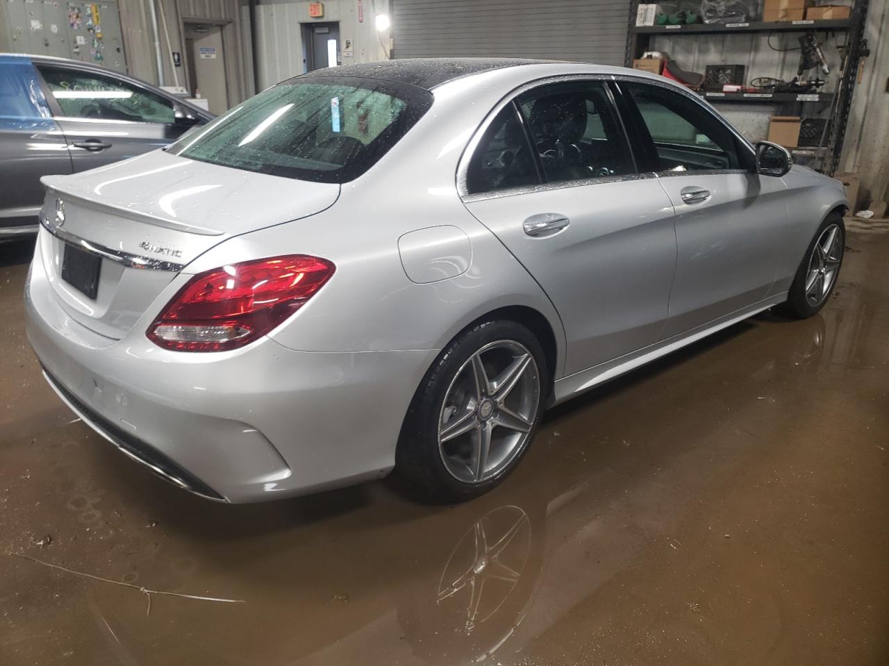 Image 3 of 2016 MERCEDES-BENZ C 300 4MATIC 2016 with VIN 55SWF4KB3GU109948