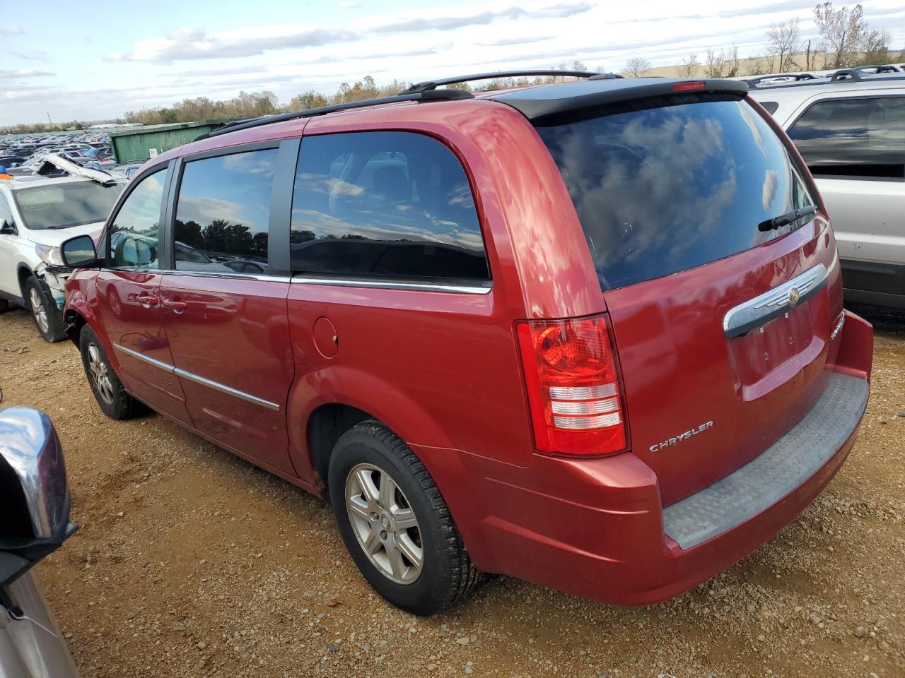 Image 2 of 2009 CHRYSLER TOWN & COUNTRY TOURING 2009 with VIN 2A8HR54119R555723