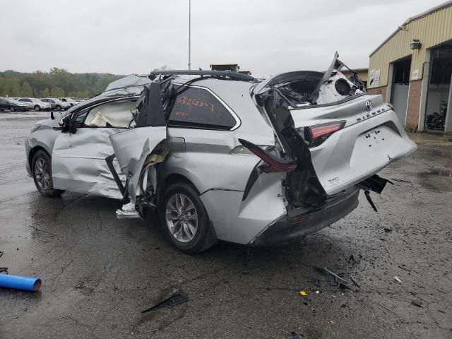 Image 2 of 2022 TOYOTA SIENNA LE 2022 with VIN 5TDKSKFC1NS041855