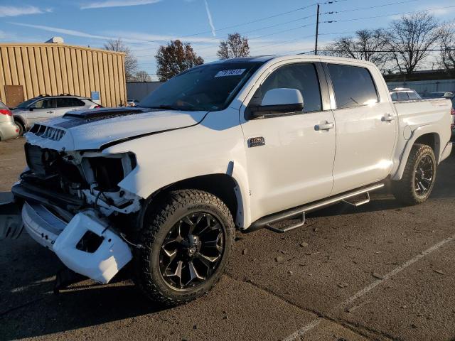 Изображение 1 2017 TOYOTA TUNDRA CREWMAX 1794 2017 с VIN 5TFAY5F11HX644555