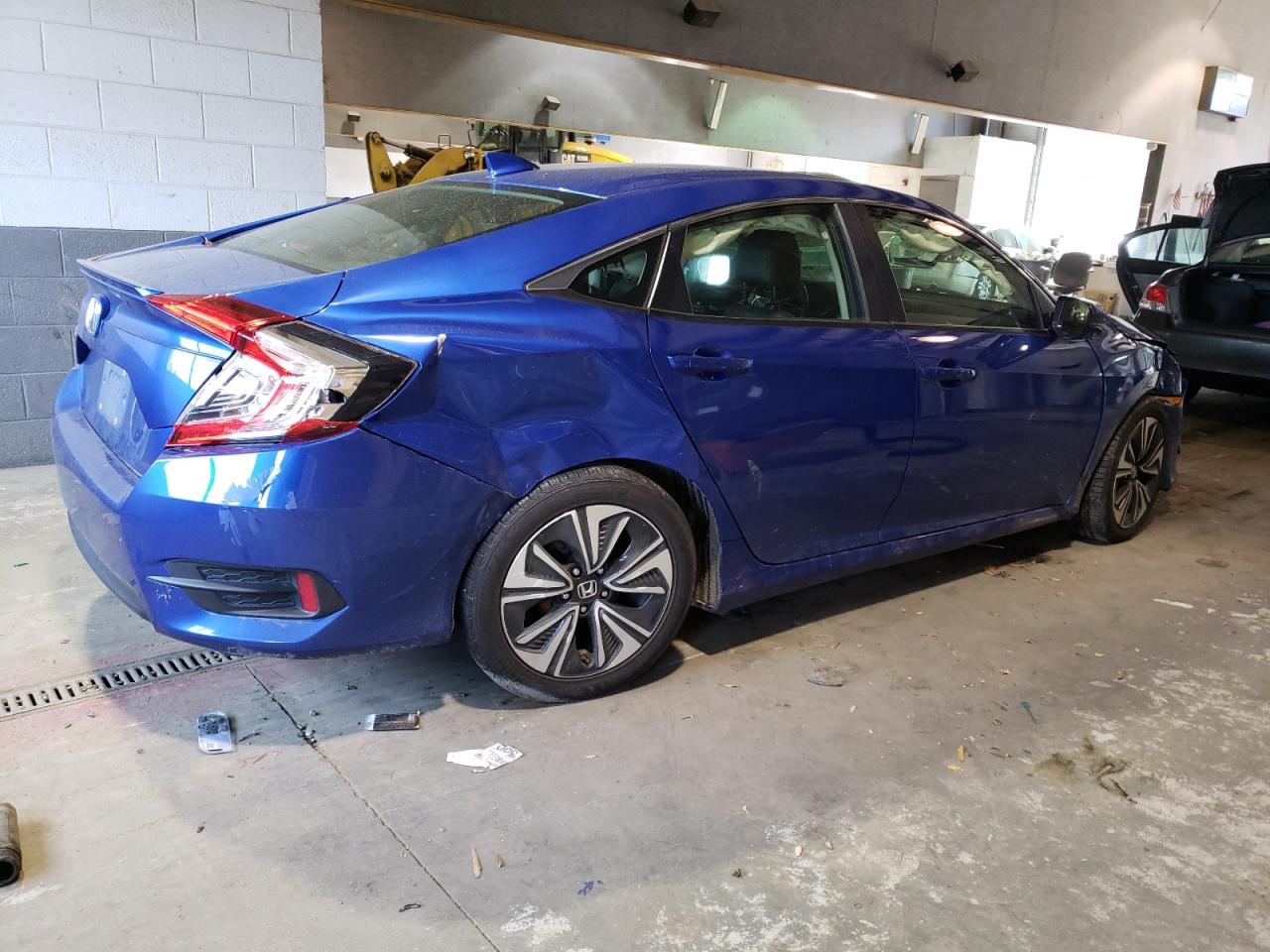 Image 3 of 2018 HONDA CIVIC EXL 2018 with VIN JHMFC1F77JX029885
