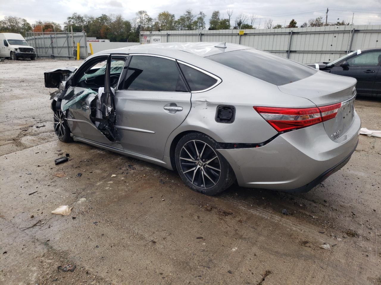 Obraz 2 z 2015 TOYOTA AVALON XLE 2015 z VIN 4T1BK1EB3FU191025