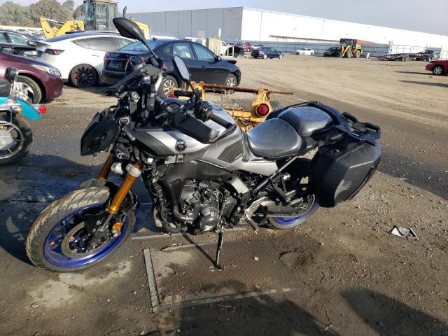 Изображение 2 2021 YAMAHA MTT09 GT 2021 с VIN JYARN74Y5MA000315