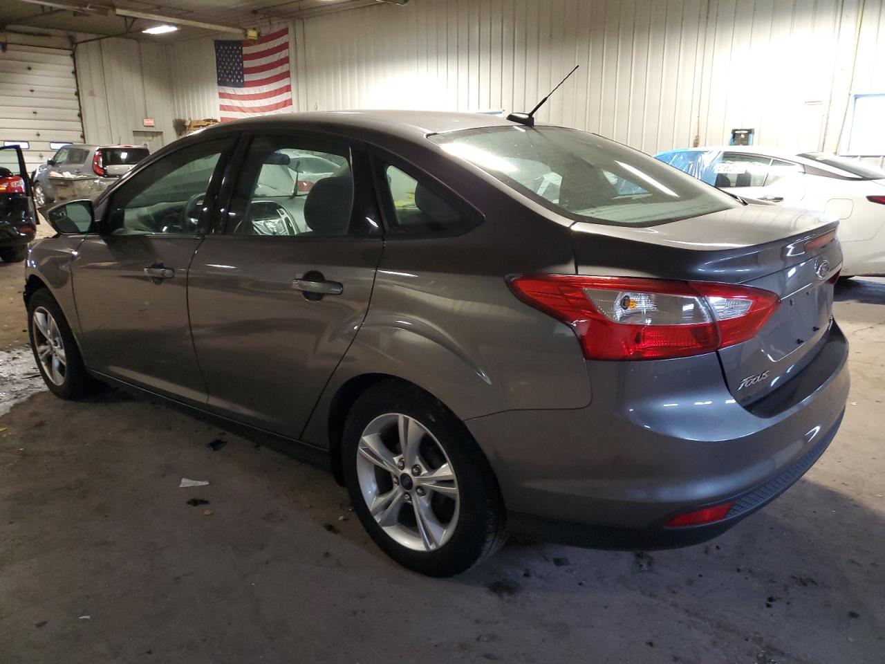 Image 2 of 2014 FORD FOCUS SE 2014 with VIN 1FADP3F2XEL135974