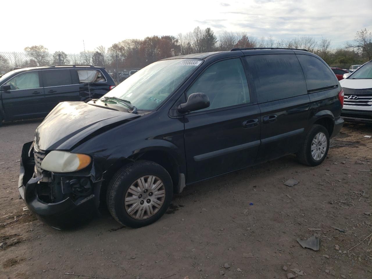 Image 1 of 2005 CHRYSLER TOWN & COUNTRY  2005 with VIN 1C8GP45R95B322820