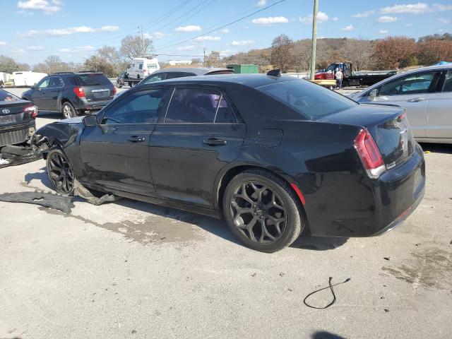 Изображение 2 2015 CHRYSLER 300 S 2015 с VIN 2C3CCABGXFH921882