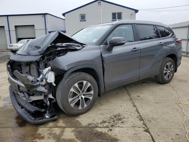 Obraz 1 z 2023 TOYOTA HIGHLANDER L 2023 z VIN 5TDKDRBH7PS015428