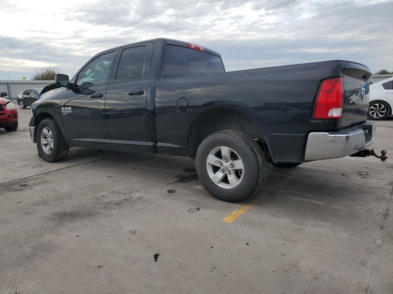 Image 2 of 2019 RAM 1500 CLASSIC TRADESMAN 2019 with VIN 1C6RR6FG3KS629092