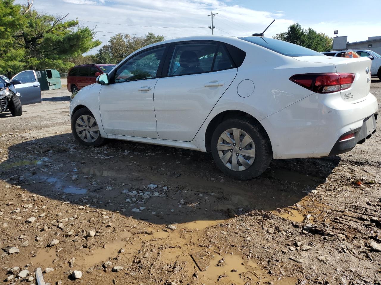 Image 2 of 2020 KIA RIO LX 2020 with VIN 3KPA24AD5LE276662