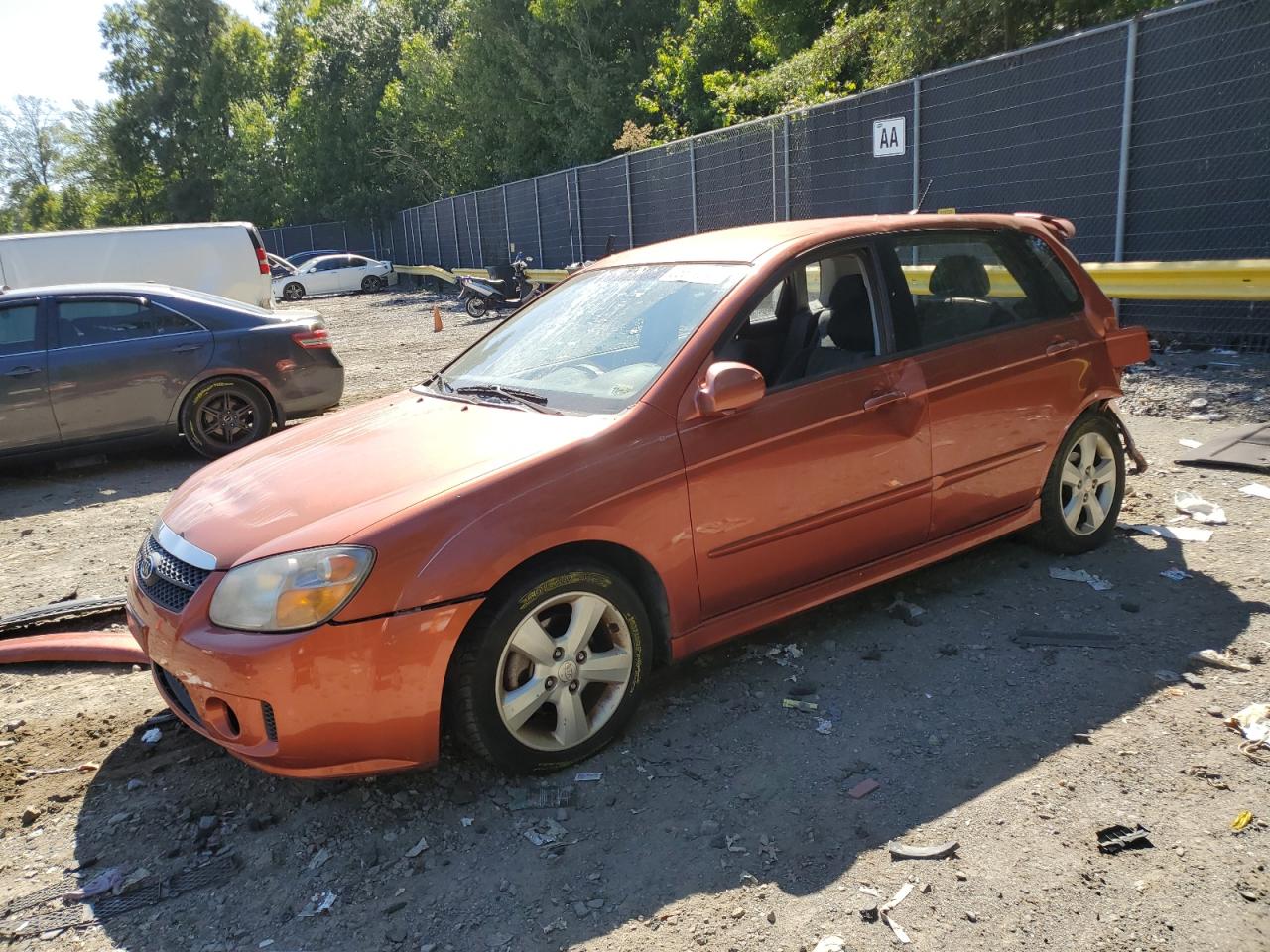 Image 1 of 2007 KIA SPECTRA5 SX 2007 with VIN KNAFE161575008204