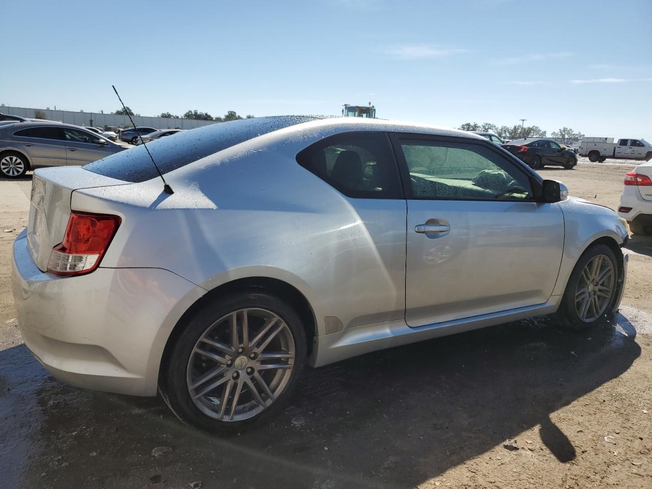 Obraz 3 z Toyota Scion Tc 2013 z VIN JTKJF5C78D3065152