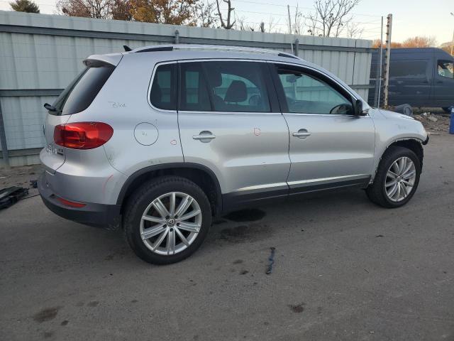 Obraz 3 z 2016 VOLKSWAGEN TIGUAN S 2016 z VIN WVGBV7AX8GW543405