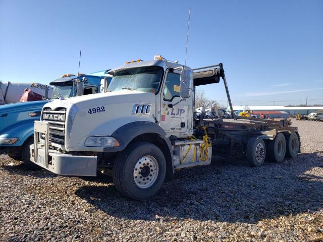Image 2 of 2019 MACK GRANITE  2019 with VIN 1M2GR2GC6KM004982