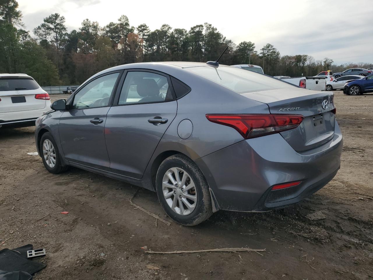 Obraz 2 z 2018 HYUNDAI ACCENT SE 2018 z VIN 3KPC24A36JE025498