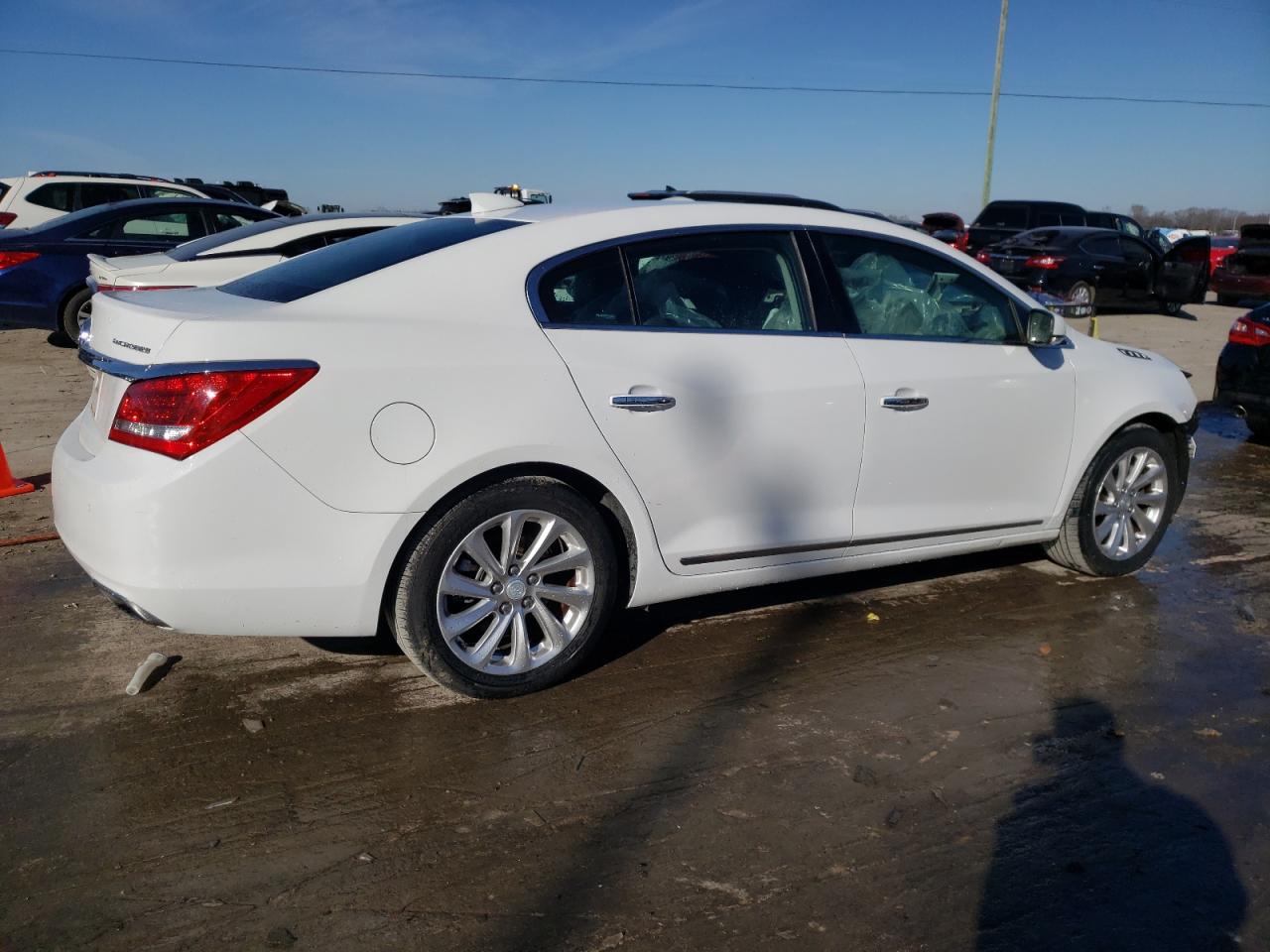 Image 3 of 2015 BUICK LACROSSE  2015 with VIN 1G4GB5G39FF261991