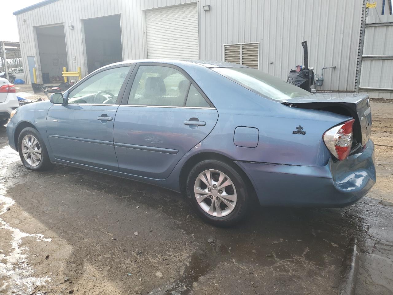 Image 2 of 2004 TOYOTA CAMRY LE 2004 with VIN 4T1BF30K64U567513