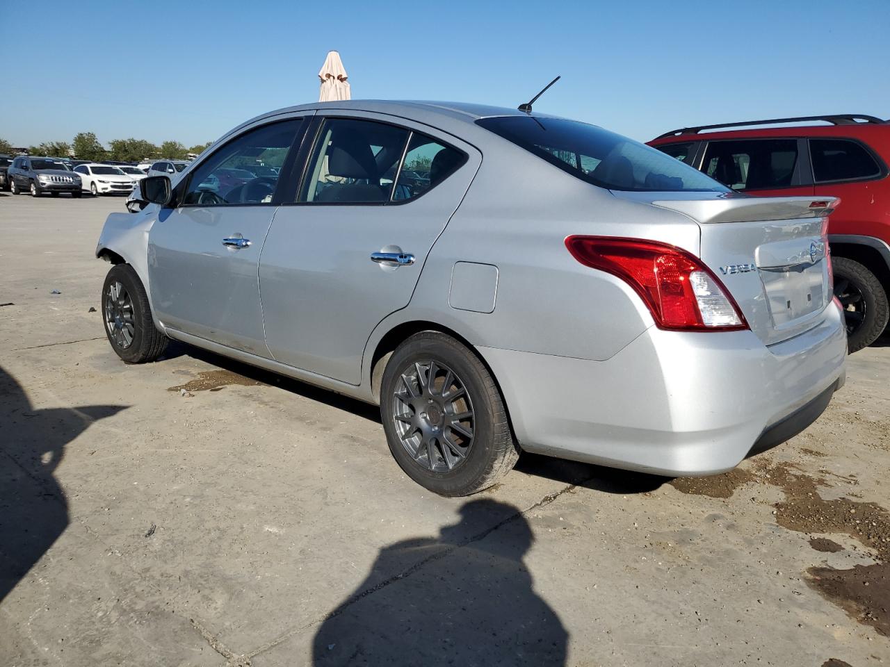 Изображение 2 2017 NISSAN VERSA S 2017 с VIN 3N1CN7AP6HK424843