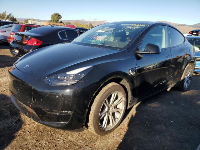 Obraz 1 z 2023 TESLA MODEL Y  2023 z VIN 7SAYGDEEXPF828713
