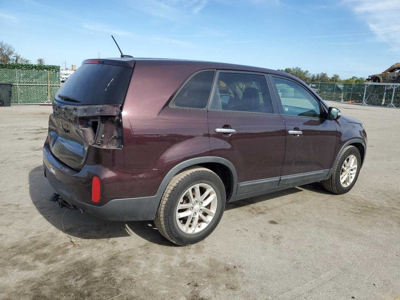 Obraz 3 z 2014 KIA SORENTO LX 2014 z VIN 5XYKT3A62EG549513