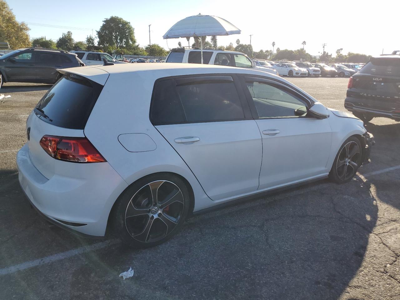 Изображение 3 2017 VOLKSWAGEN GTI S 2017 с VIN 3VW4T7AU9HM020093
