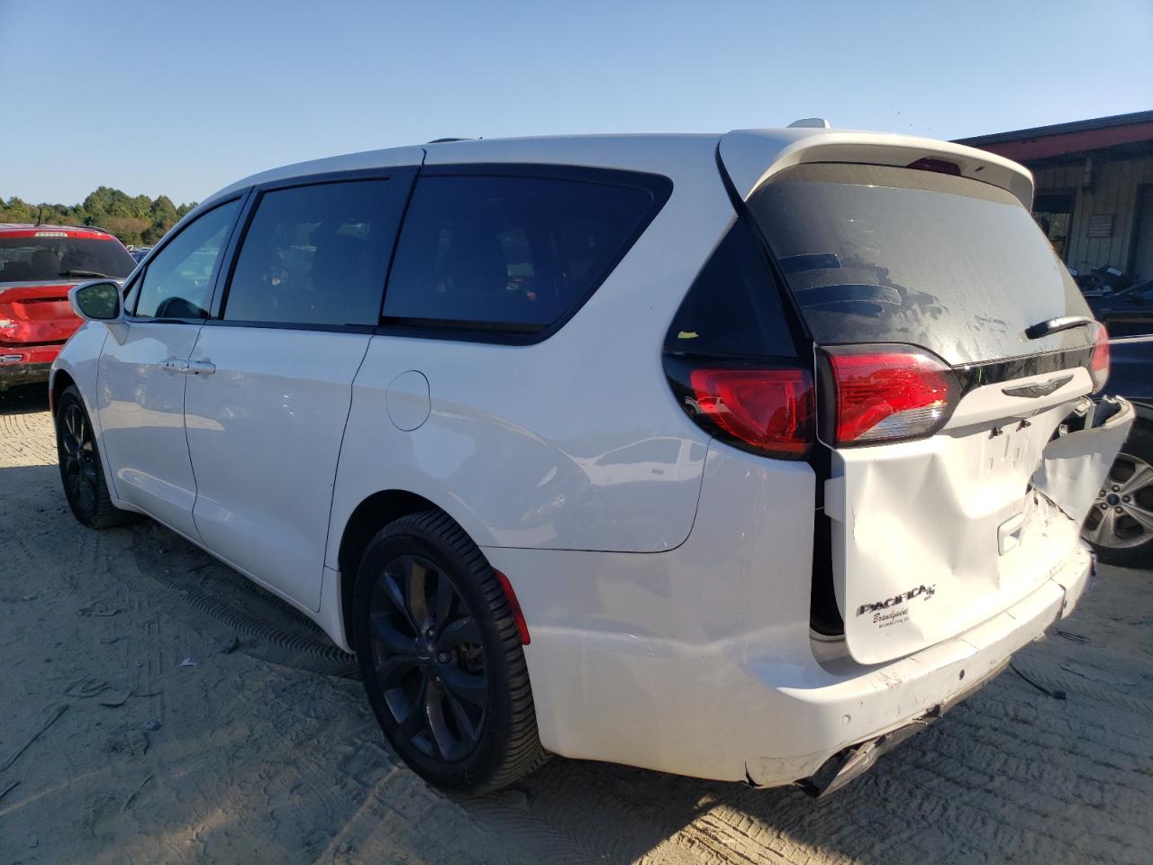 Image 2 of 2019 CHRYSLER PACIFICA TOURING PLUS 2019 with VIN 2C4RC1FG8KR639003