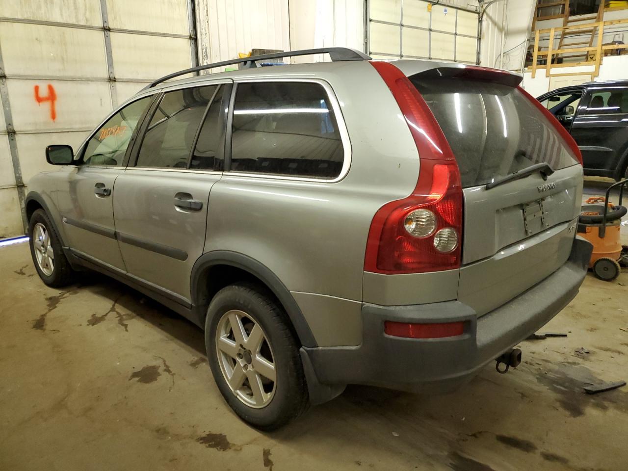 Image 2 of 2004 VOLVO XC90  2004 with VIN YV1CN59HX41032176