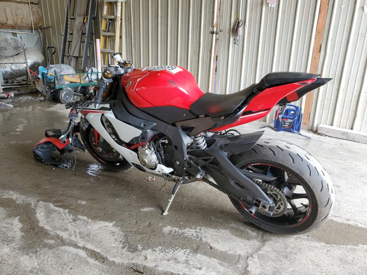 Obraz 3 z Yamaha Yzfr1 2015 z VIN JYARN39E8FA001114