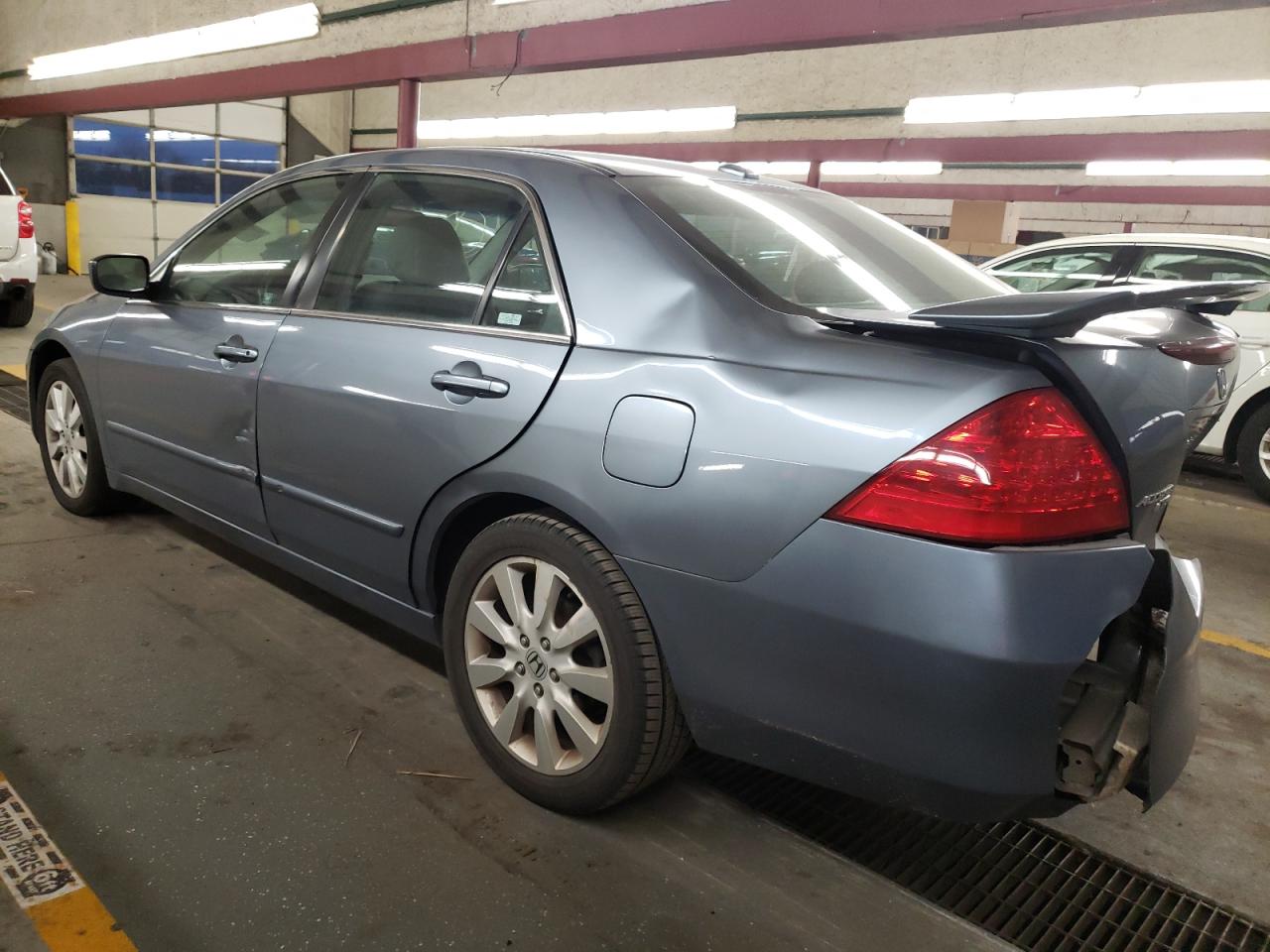 Изображение 2 2007 HONDA ACCORD EX 2007 с VIN 1HGCM66507A075942