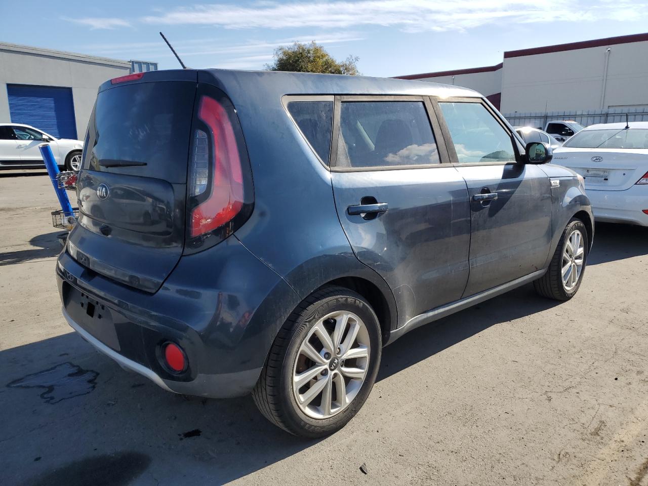 Изображение 3 2017 KIA SOUL + 2017 с VIN KNDJP3A57H7412138