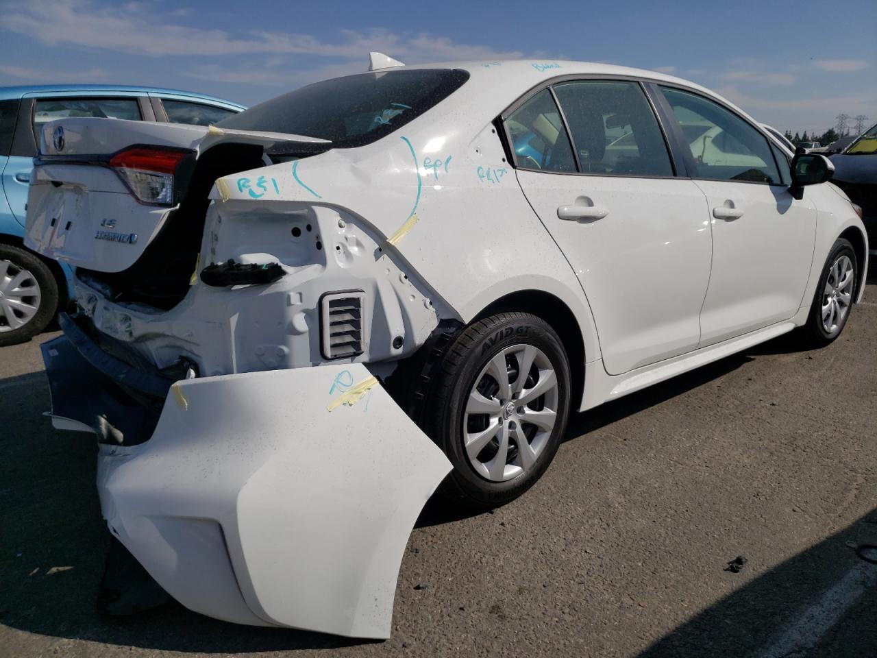 Image 3 of 2023 TOYOTA COROLLA LE 2023 with VIN JTDBCMFE8P3026512