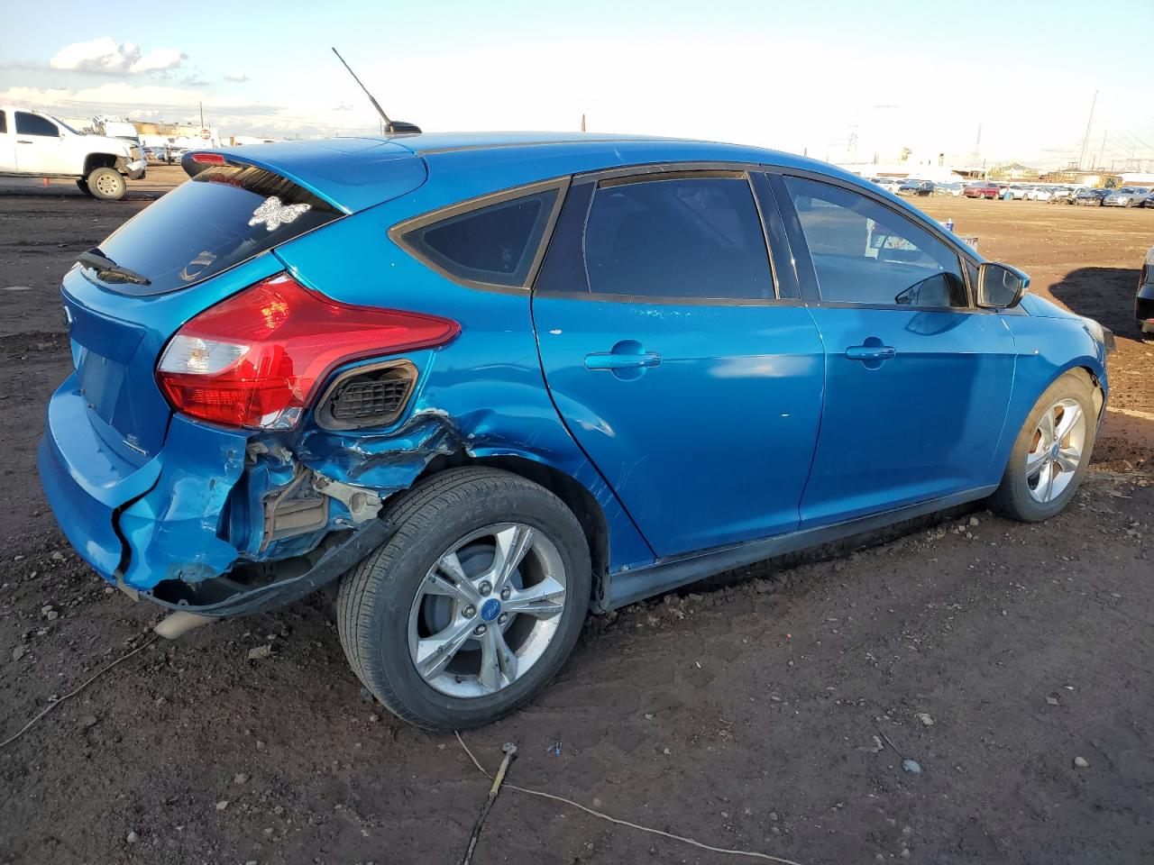 Image 3 of 2013 FORD FOCUS SE 2013 with VIN 1FADP3K23DL280827