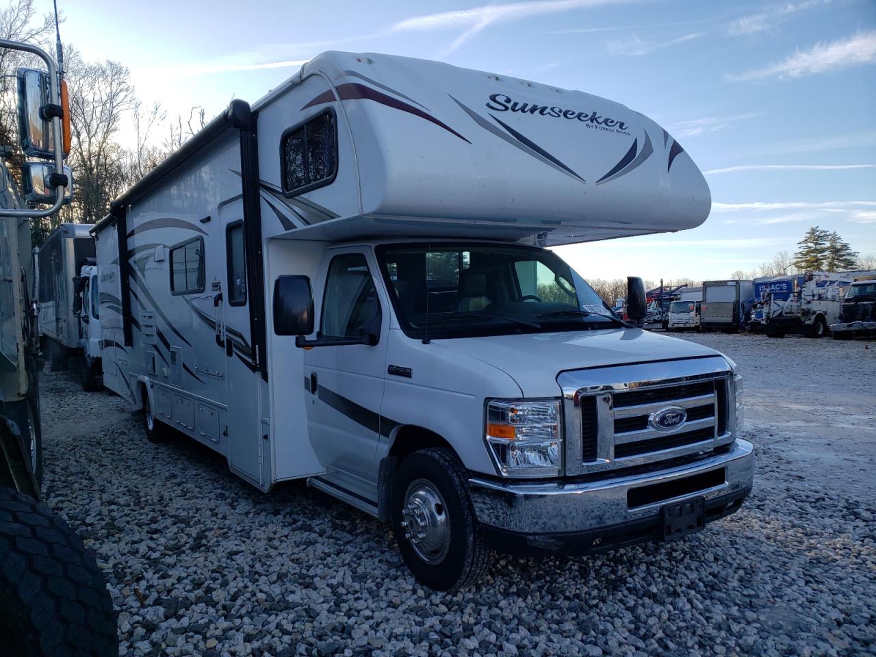 Obraz 1 z 2017 FORD ECONOLINE E450 SUPER DUTY CUTAWAY VAN 2017 z VIN 1FDXE4FS7HDC36032
