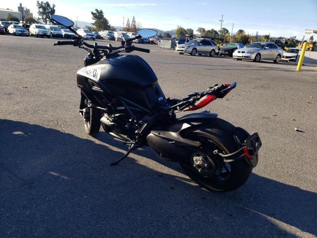 Изображение 3 2018 DUCATI DIAVEL  2018 с VIN ZDM13BSWXJB029914
