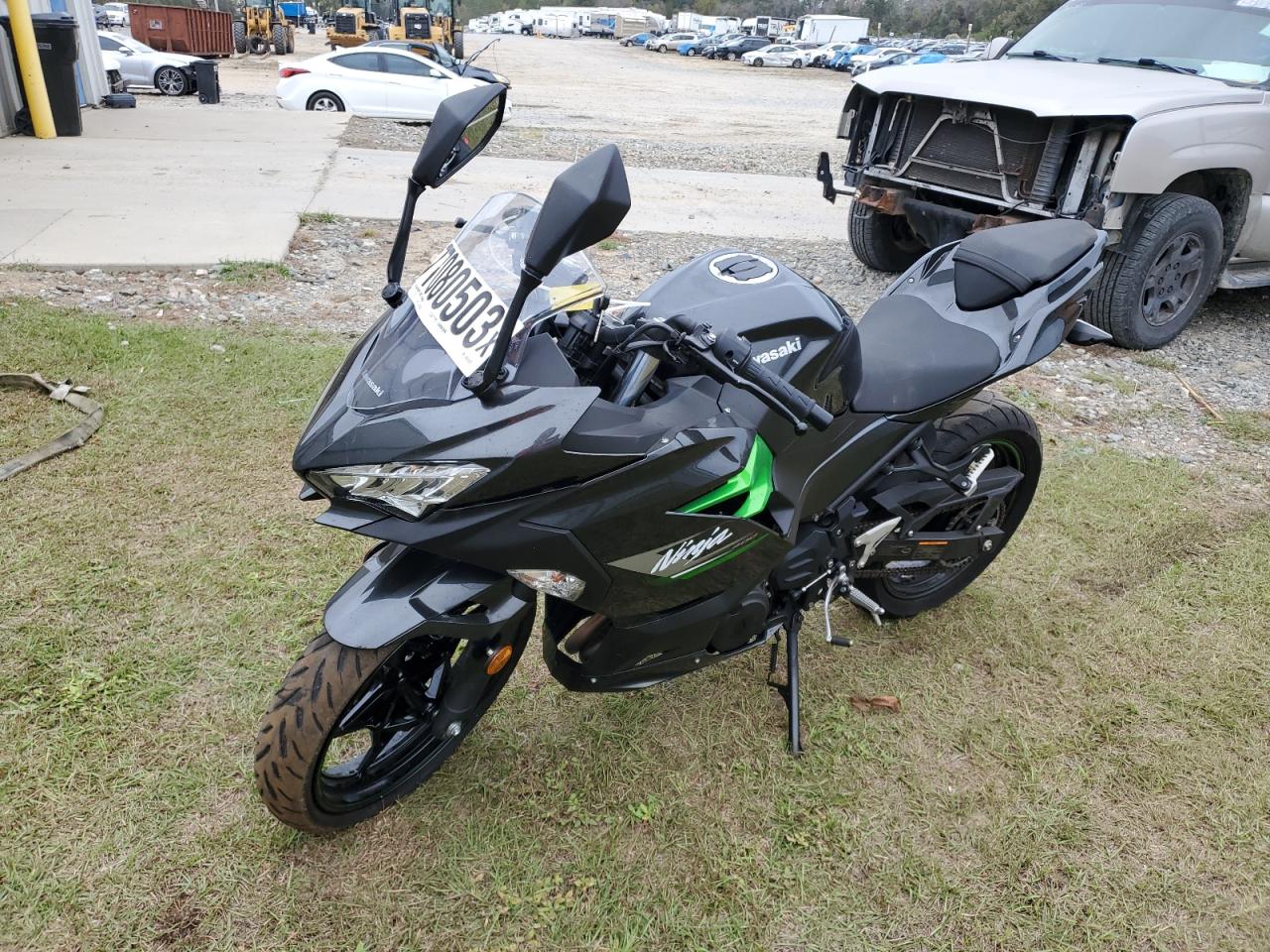 Изображение 2 Kawasaki Ex400 2023 с VIN JKAEXKH19PDAL0222