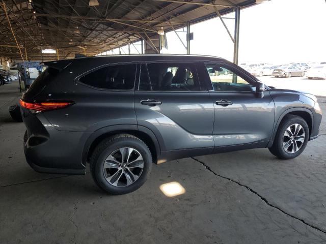 Obraz 3 z 2020 TOYOTA HIGHLANDER XLE 2020 z VIN 5TDGZRAHXLS505350