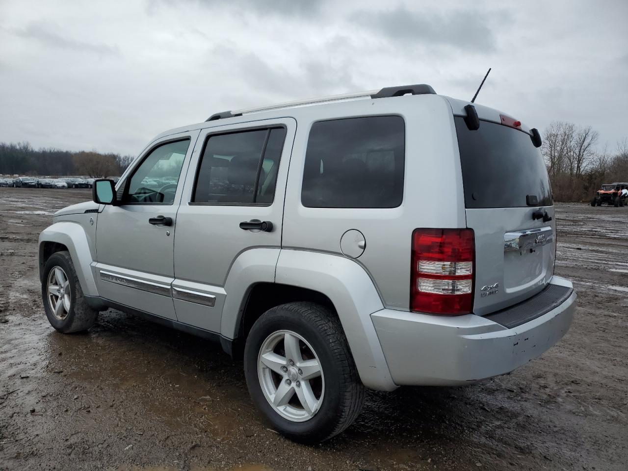 Image 2 of 2012 JEEP LIBERTY LIMITED 2012 with VIN 1C4PJMCK8CW118282