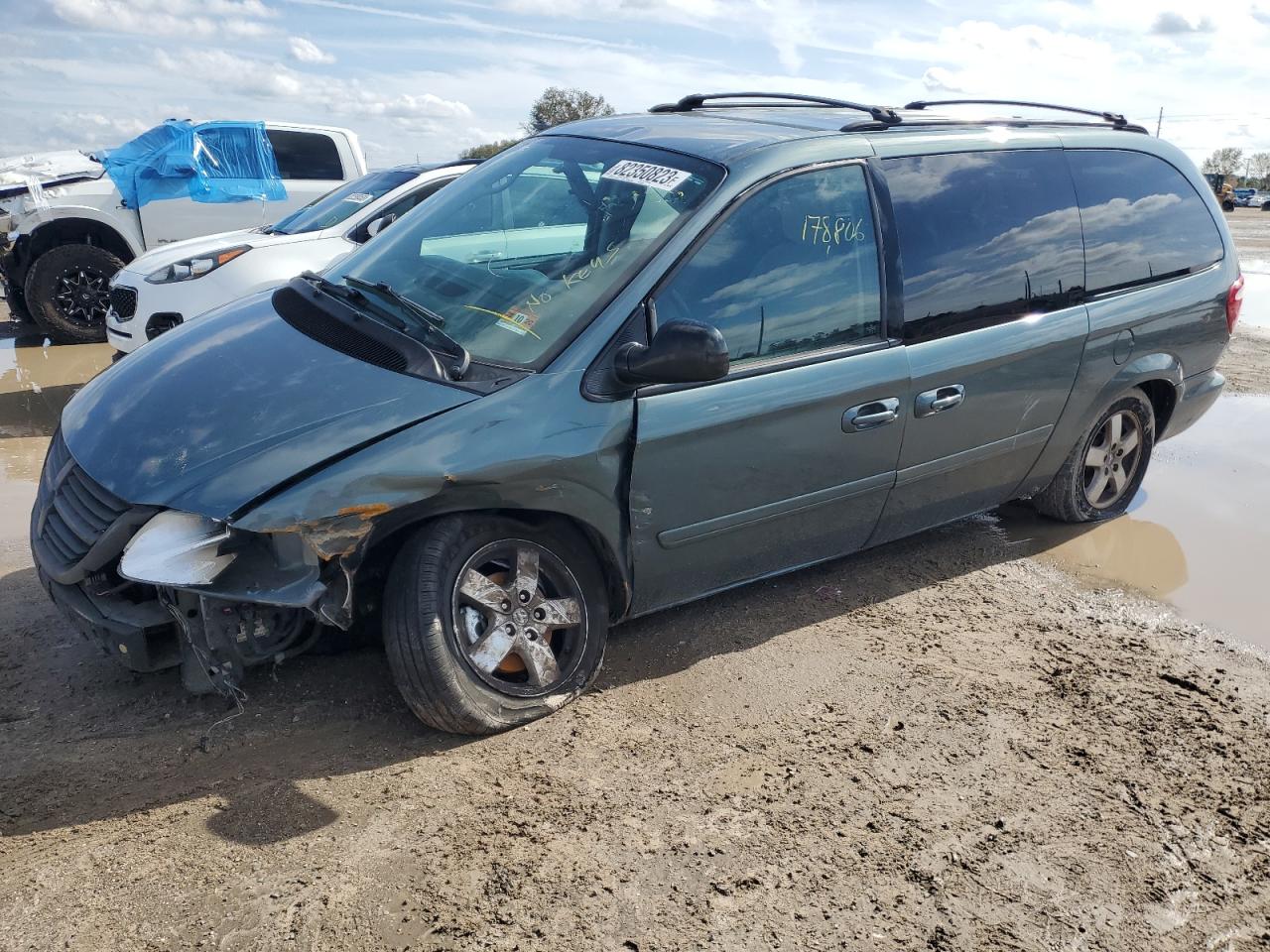 Image 1 of 2007 DODGE GRAND CARAVAN SXT 2007 with VIN 2D4GP44L07R132667