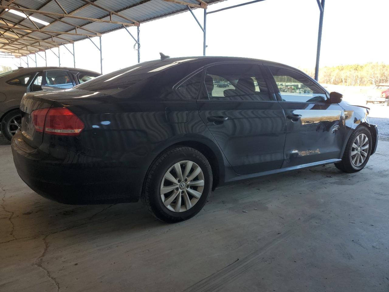 Obraz 3 z 2013 VOLKSWAGEN PASSAT S 2013 z VIN 1VWAH7A35DC151576