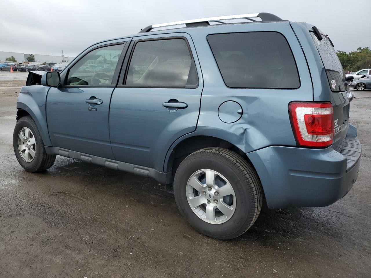 Изображение 2 2011 FORD ESCAPE LIMITED 2011 с VIN 1FMCU0E72BKA91119