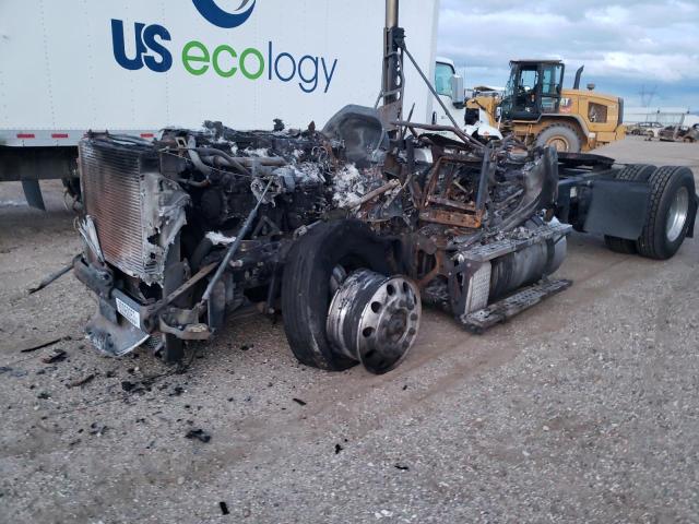 Image 2 of 2012 FREIGHTLINER CASCADIA 125  2012 with VIN 1FUBGDDV2CSBL9519