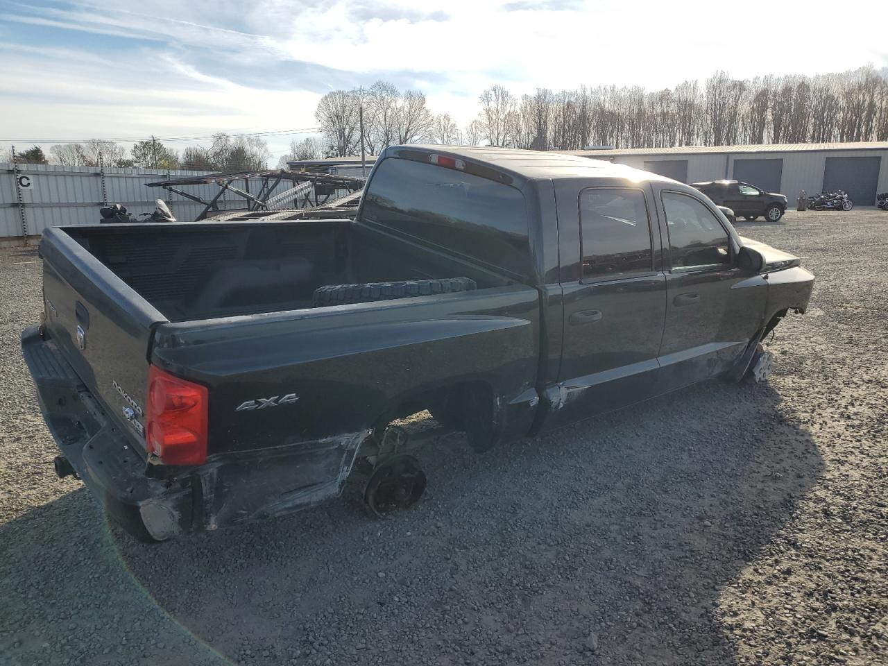 Image 3 of 2011 DODGE DAKOTA SLT 2011 with VIN 1D7RW3GK0BS577459