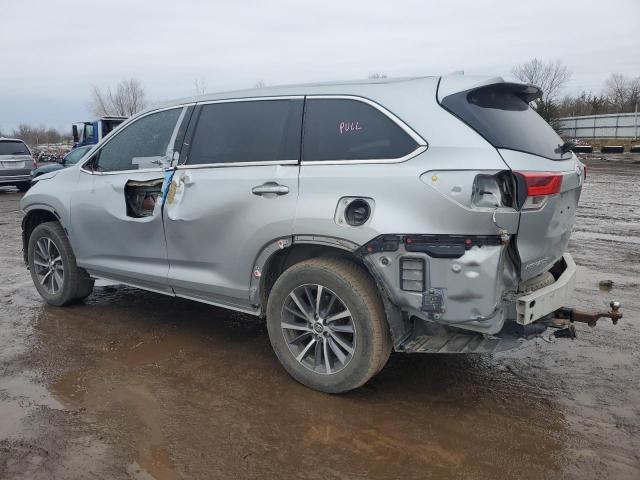 Image 2 of 2018 TOYOTA HIGHLANDER SE 2018 with VIN 5TDJZRFHXJS556908