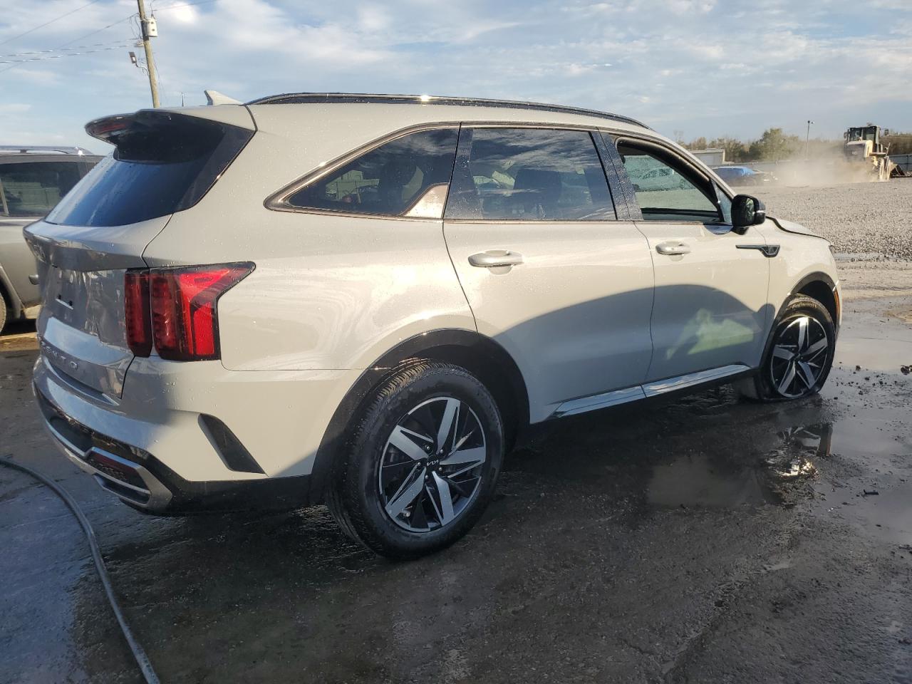 Image 3 of Kia Sorento Ex 2022 with VIN 5XYRH4LF7NG126879