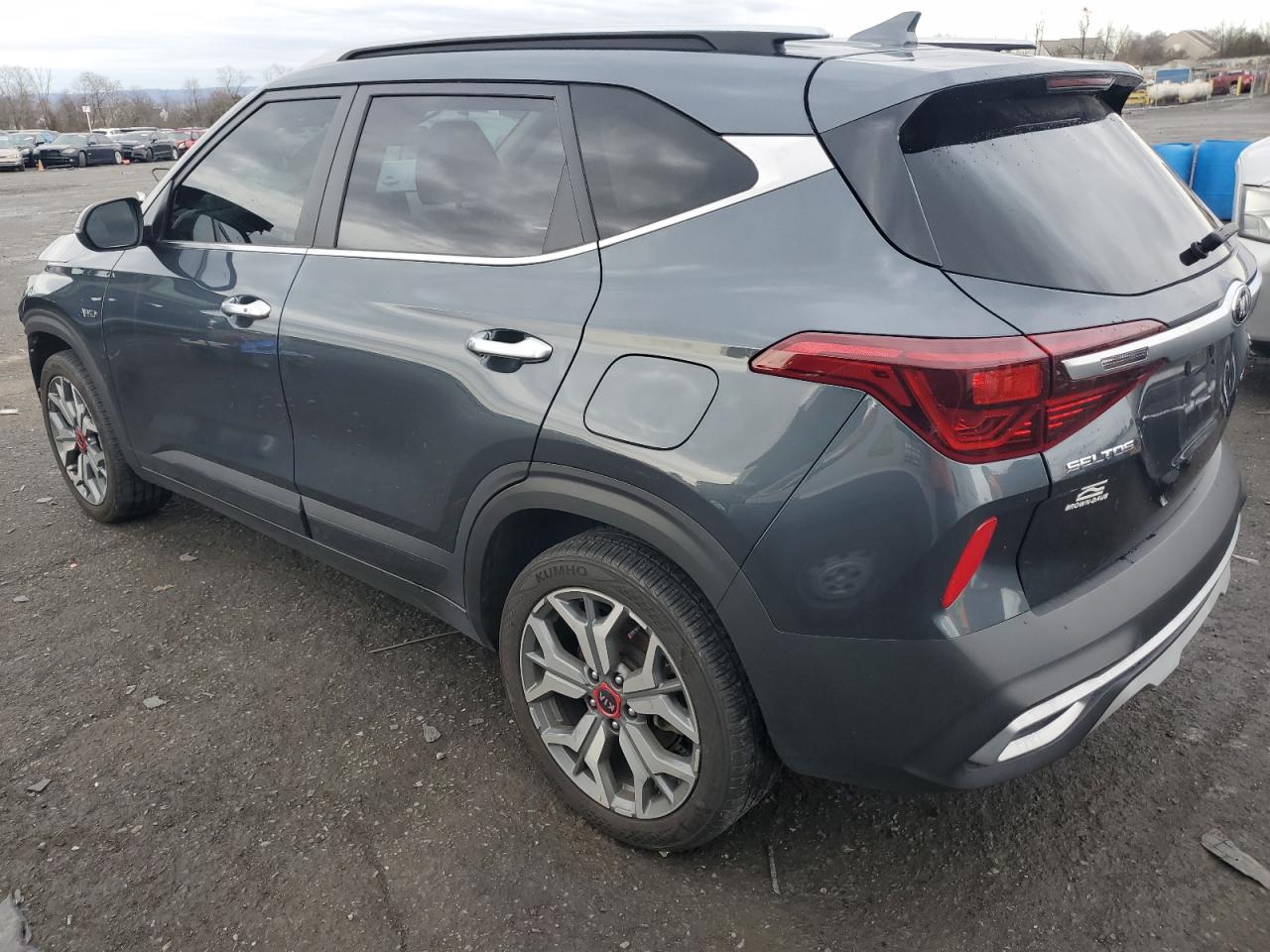 Obraz 2 z 2021 KIA SELTOS SX 2021 z VIN KNDETCA25M7080861