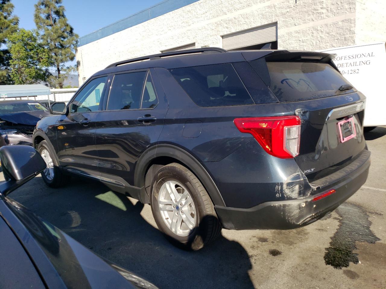 Изображение 2 2023 FORD EXPLORER XLT 2023 с VIN 1FMSK7DHXPGA46590