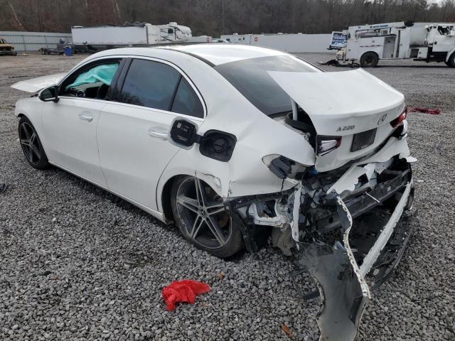 Obraz 2 z 2019 MERCEDES-BENZ A 220 2019 z VIN WDD3G4EB5KW011382