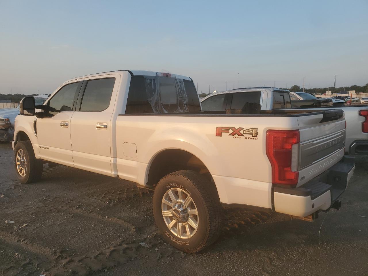 Obraz 3 z 2019 FORD F350 SUPER DUTY 2019 z VIN 1FT8W3BT1KEE73924