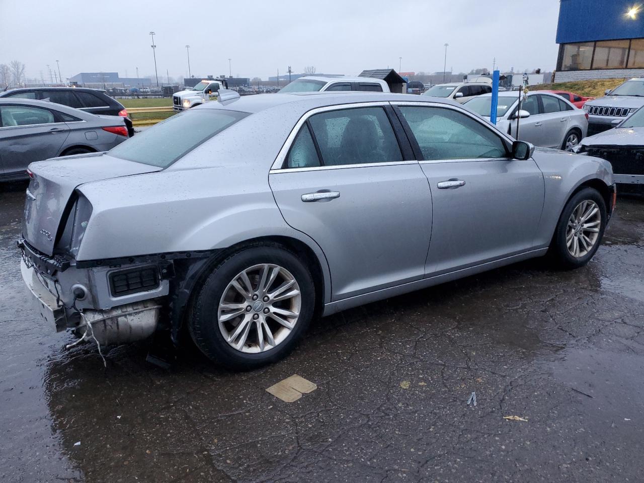 Image 3 of 2017 CHRYSLER 300C  2017 with VIN 2C3CCAEG9HH549904