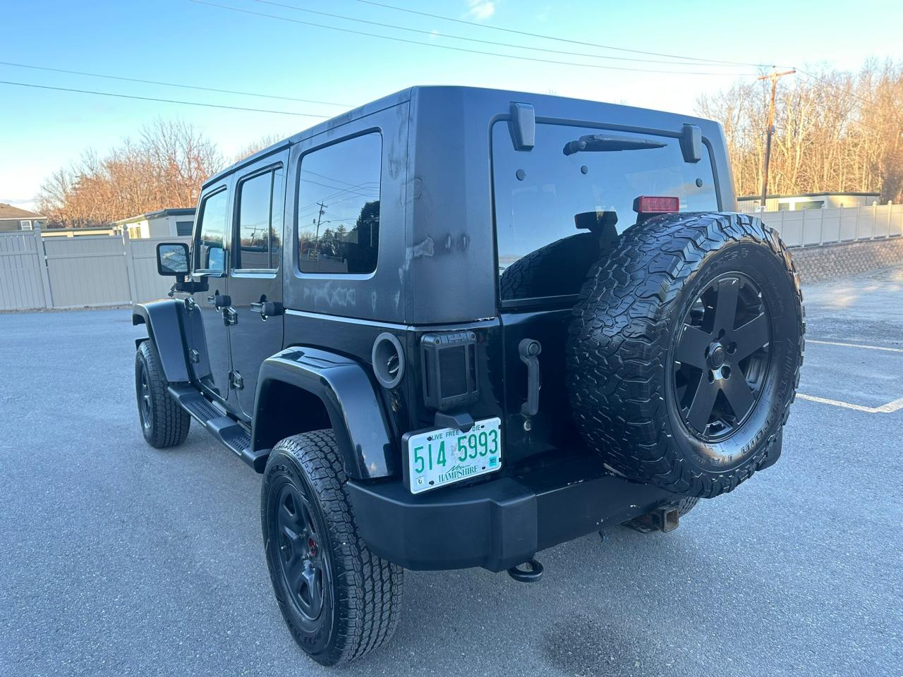 Image 2 of 2010 JEEP WRANGLER UNLIMITED SAHARA 2010 with VIN 1J4BA5H17AL199302