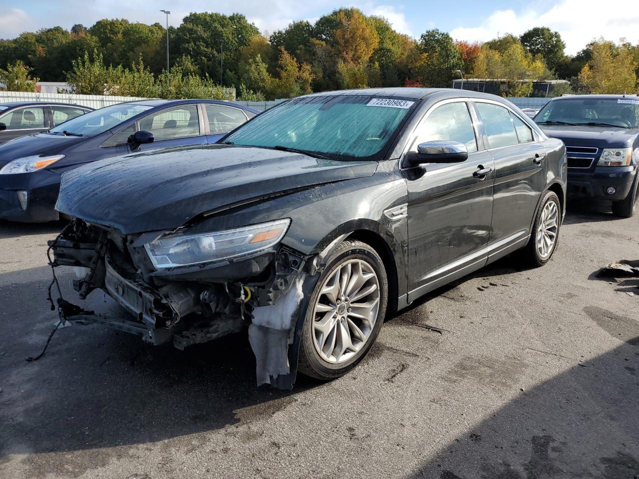 Изображение Ford Taurus Limited 2014